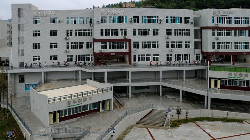 南部县东辰国际学校图片展示
